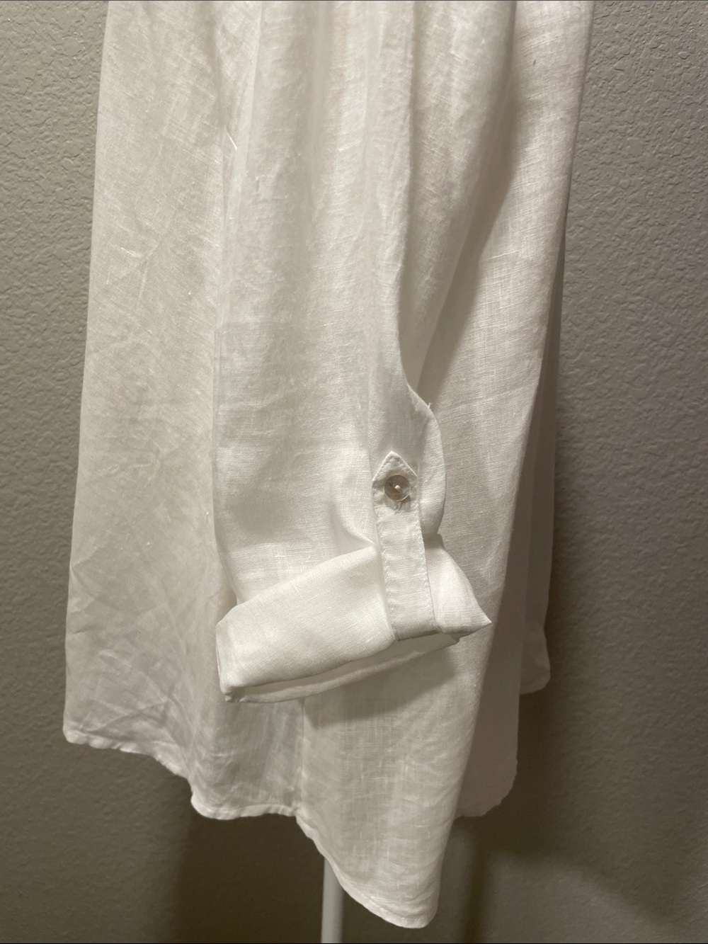 J.Jill LOVE LINEN White Linen Classic button down Shirt.
Size - SMALL - Picture 7 of 13